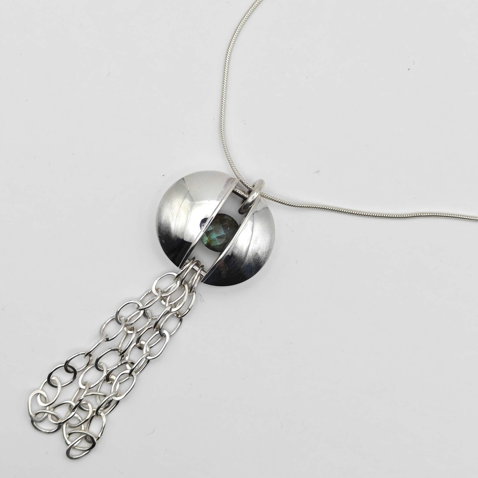 Silver and Labradorite Suspension Necklace